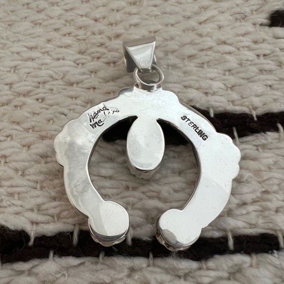 ❤️ Kingman Turquoise Navajo Sterling Silver Decorative NAJA Pendant 12.1G - 2”L - Picture 15 of 16